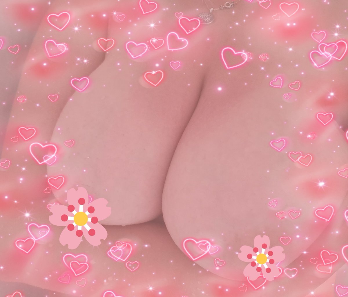subbybunnii's tweet photo. first titty pic on the new acc 💗☁️ https://t.co/RWm8o5LSeB