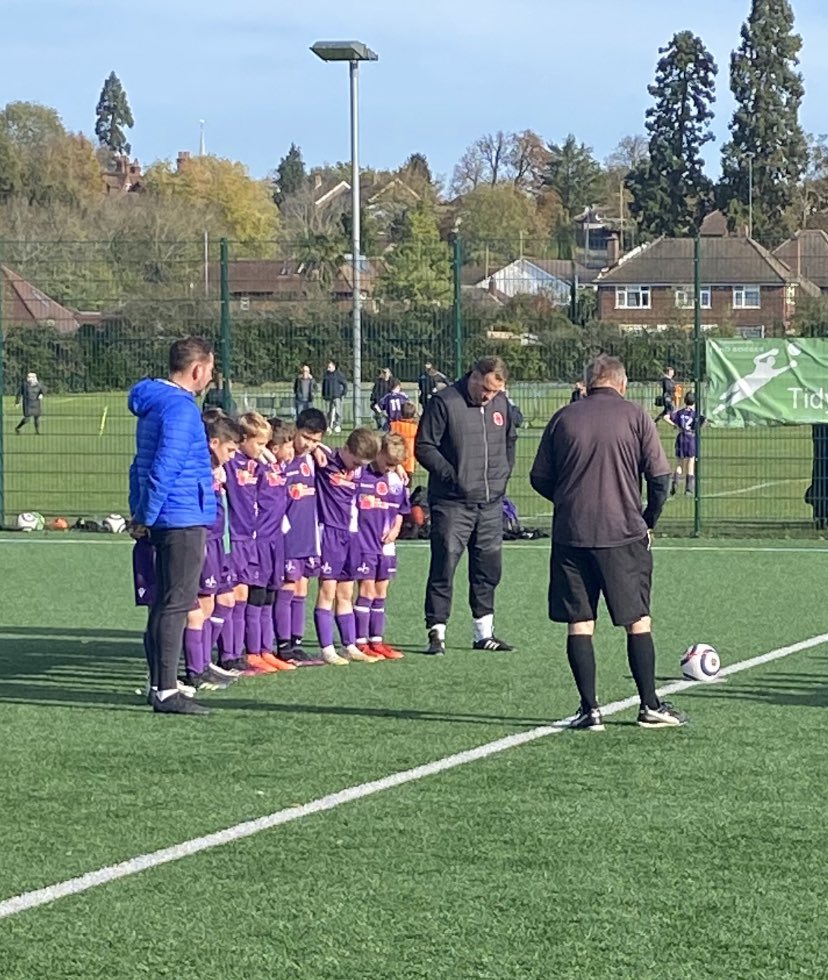 #WeWillRememberThem @FootballGrf <a href="/wandgasyouthfc/">WYFC</a> #under10’s