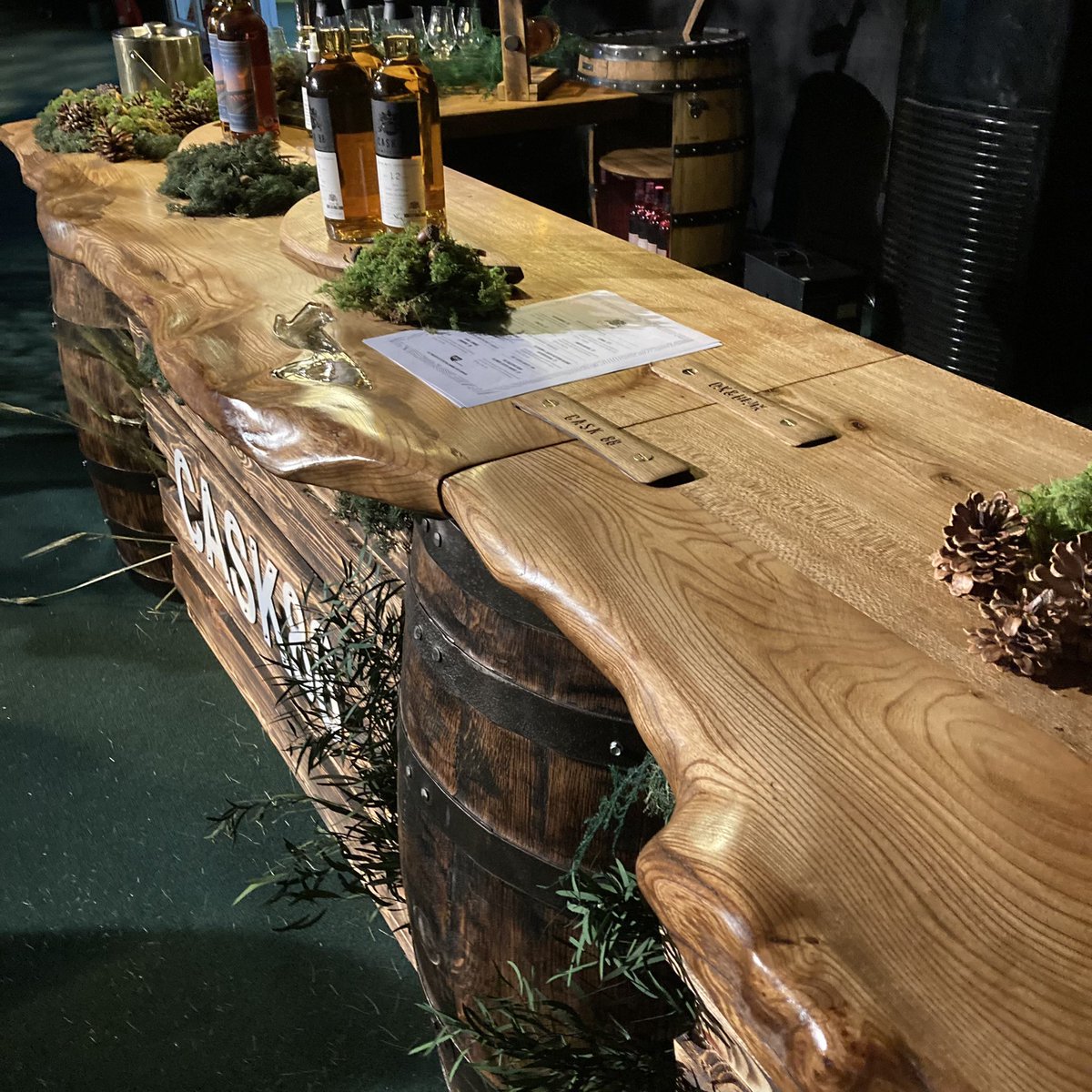 oakandblack's tweet photo. Had an amazing time at @Balmoral_Castle at the @supportVSA ball last night with @88Cask Here are a few shots of the custom bar I made for it
#supportvsa #customwoodwork #whiskygalore https://t.co/cBuI1HaOHj