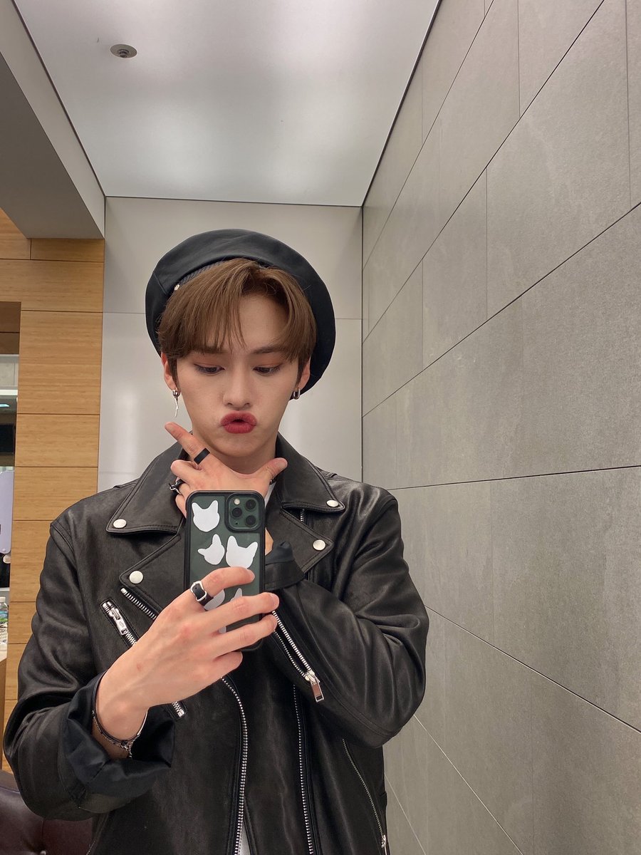 hanjsvn's tweet photo. I vote #straykids   for Worldwide Fans' Choice Top 10 #MAMAVOTE https://t.co/UO97yg0Mbp
