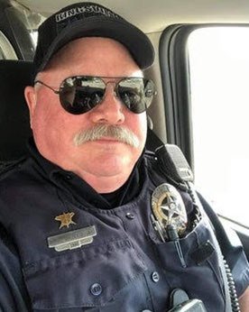 Rest In Peace @Kingsville_PD PO Sherman Benys who died on 11/4/21 after being shot 3 days earlier responding to a DV call. He was a 19 year veteran & leaves behind a wife & 3 children. Please retweet to honor him 😞💙🖤#BlueLivesMatter #BackTheBlue #StopKillingUs #EnoughisEnough