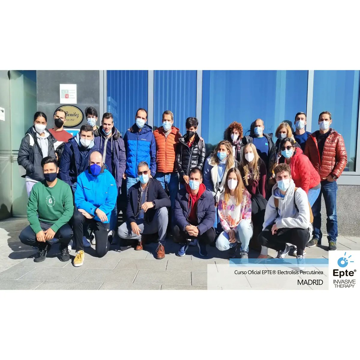 ionclinics's tweet photo. #Curso_Oficial_EPTE de Madrid, con Javier Herraiz @JavierHerraiz3, a Palma de Mallorca, con Alberto Muñoz @AlbertoCMFisio
.
¡Magníficos alumnos! 🤗🤗
.
#EPTEBipolarSystem #eptesystem #electrolisispercutanea #electrolisispercutaneaecoguiada #ecografia #epte_ionclinics #IONCLINICS https://t.co/KrkpnKyPNF