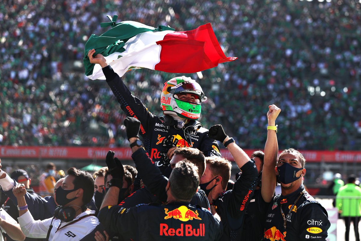 ¡VIVA MÉXICO!