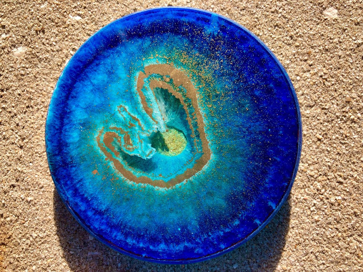 byjojo5's tweet photo. Set of 2 #PeacockFeather #Coasters. Hand painted #resin, 
#emeraldgreen #sapphireblue https://t.co/fPxRtzGMUr https://t.co/iUvQGWvS4C