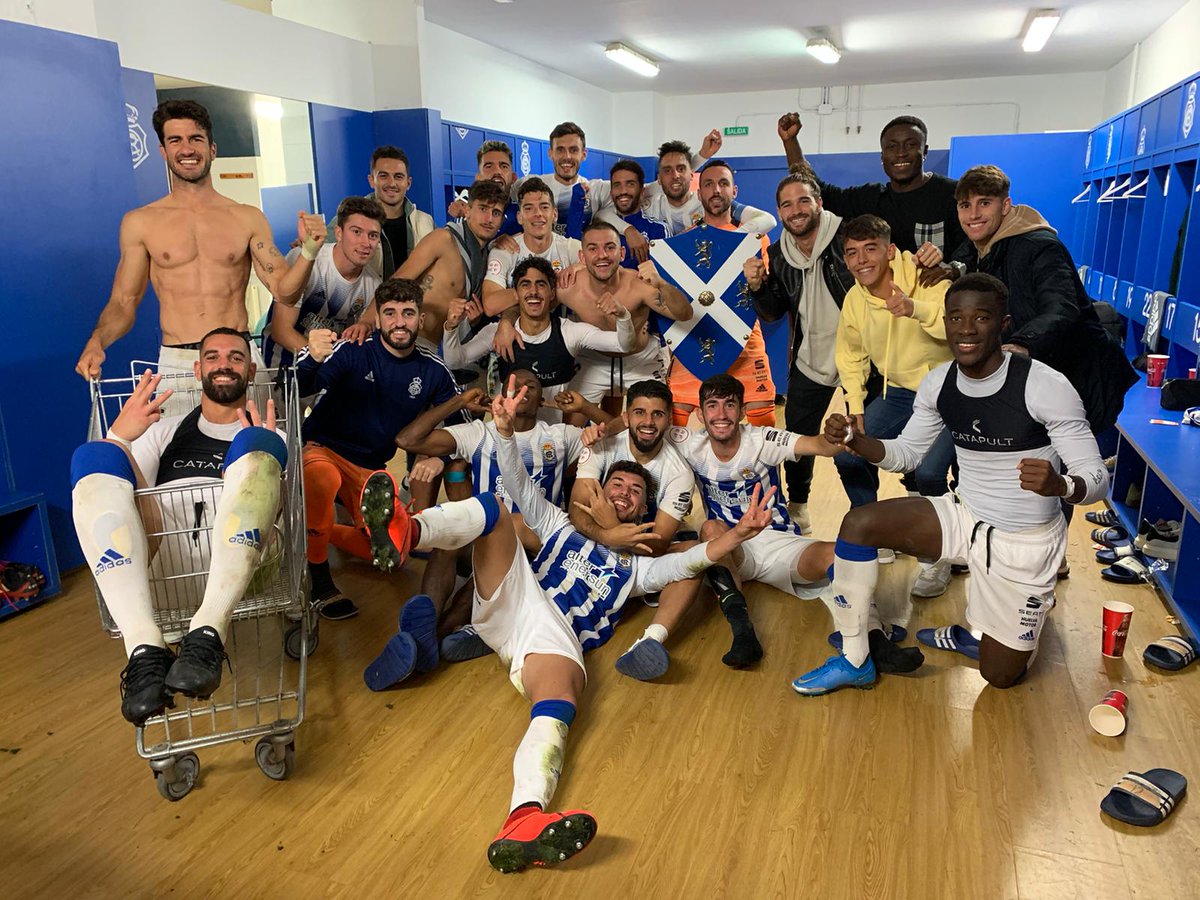 recreoficial's tweet photo. Buenas y recreativistas noches, ¡sueñen en albiazul! 💙

#EstamosAquiYVamosALuchar
#TodosAUna https://t.co/jQ9zgxtwij