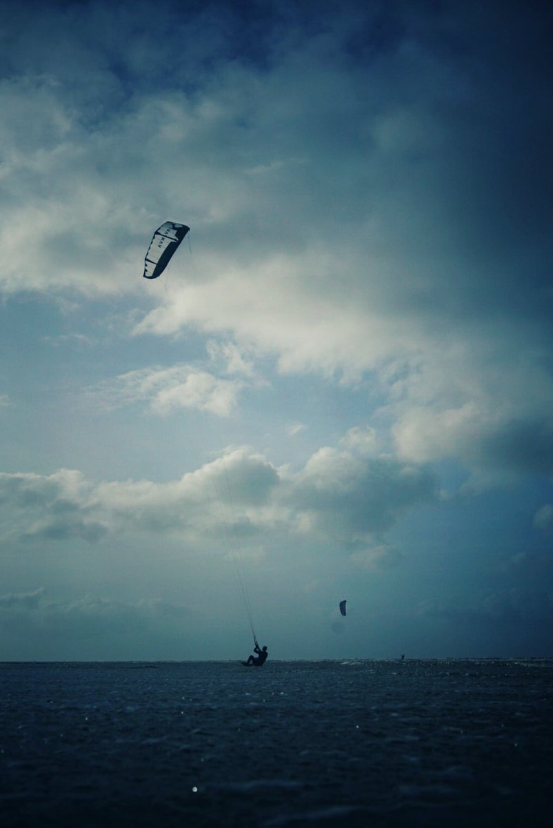 rjpimage's tweet photo. #kitesurfing #stannes #beach #seaside #sundayvibes #dogwalking #borderterrea #sony #35mm https://t.co/YDd7asUCKj