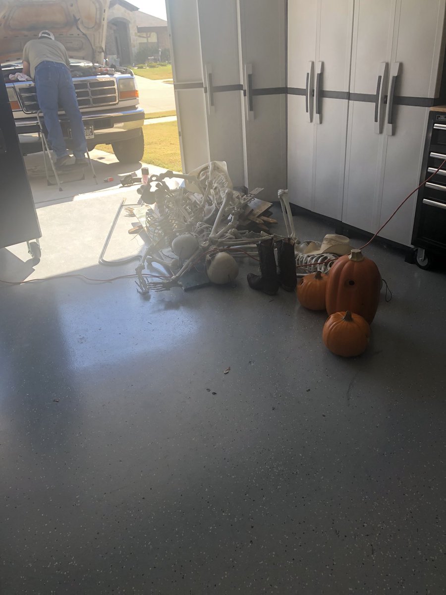 lushousSLK's tweet image. Productive weekend #Halloween put away #TPSsensor installed. #lovewhereyoulive