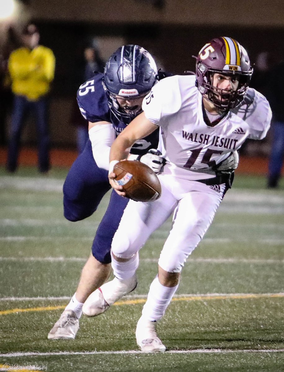 🏈⚓️💙 Great memories!  Thanks for an exciting season!  Best of luck to our Seniors! 💙⚓️🏈<a href="/RollHudFootball/">Hudson Football</a> flickr.com/photos/perifam…