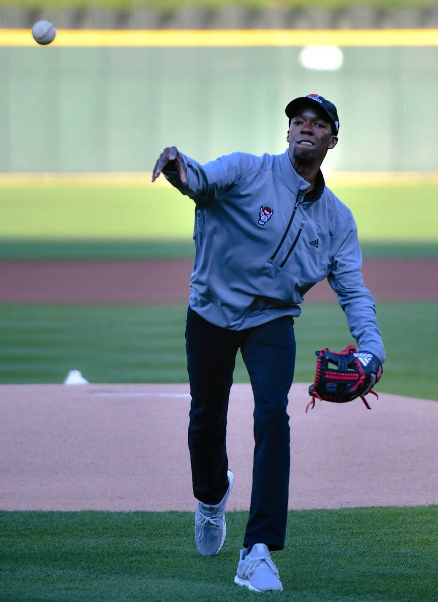 CollSportsComm's tweet photo. 2/4 How many @CoSIDAnews members have thrown out a first pitch? @TheACC Dir of Communications @the_jewilson has. He discusses his proudest career moments & talks about increasing ethnic diversity in SID profession & recruiting young talent, plus more: https://t.co/kKchXqBwSO https://t.co/HTJE6TmqWQ