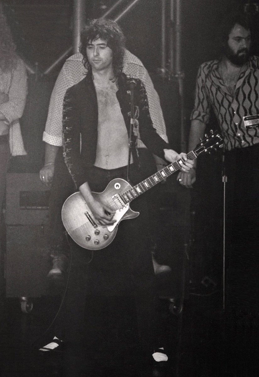 it’s so unfair he looked this good in chicago where was i 48 years ago