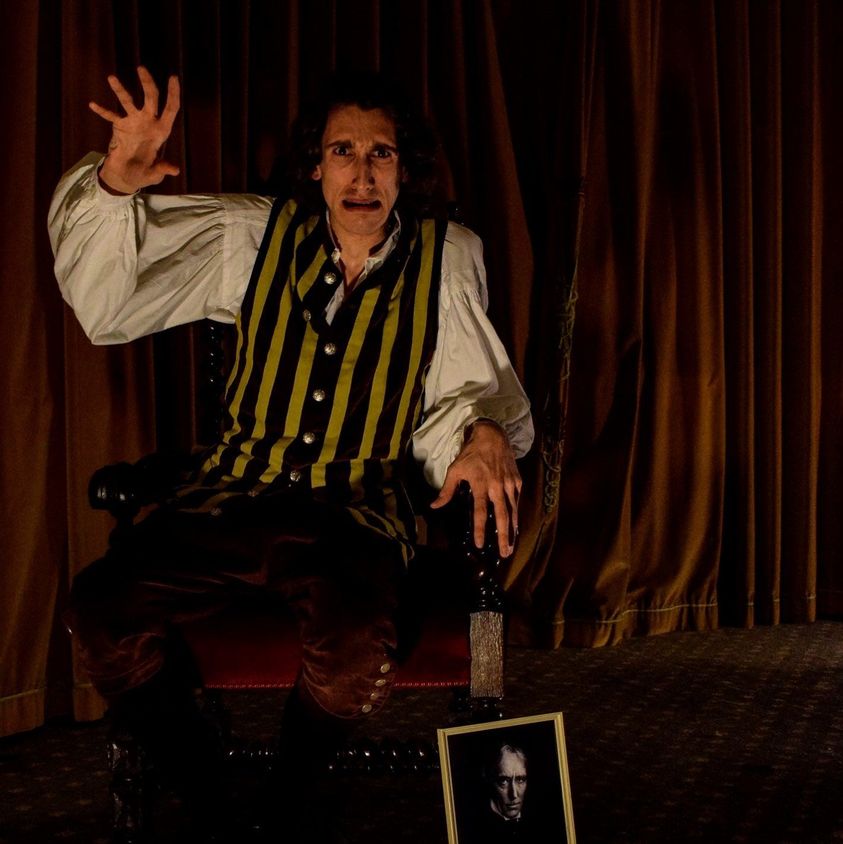 LndnHorrorFest's tweet photo. It's exactly 1 week since #LHF2021 came to a close.

But you can still watch 4 shows recorded @SpaceArtsCentre #OnDemand:

One Man Poe
Birdwatching
Irving Undead
To be a bat

Safer, warmer, still as scary!

#TheatreOnDemand #TheatreOnline #DigitalTheatre #LondonHorrorFestival https://t.co/S96j1NUwEo