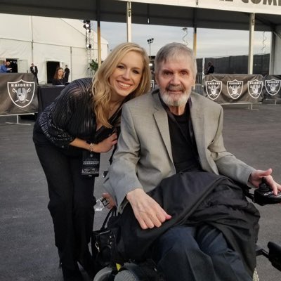 CHUMM26's tweet photo. #NewProfilePic #davidhumm #imissyoudad #raiders #oncearaideralwaysaraider #raidernation https://t.co/wd2ZFV351Z