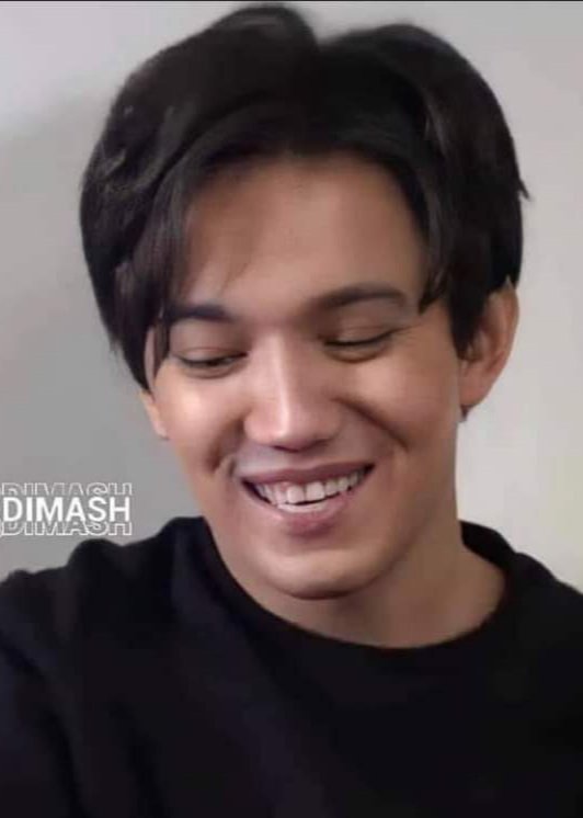 monaed4's tweet photo. @Cileen11 @dimash_official Wopsideisi???🙈🤣🤣🤣
My head is totally kokoloco....i need to #FlyAway with the amazing #DimashQudaibergеn ⚘⚘⚘ @dimash_official 💞 https://t.co/dDumeBRdHG