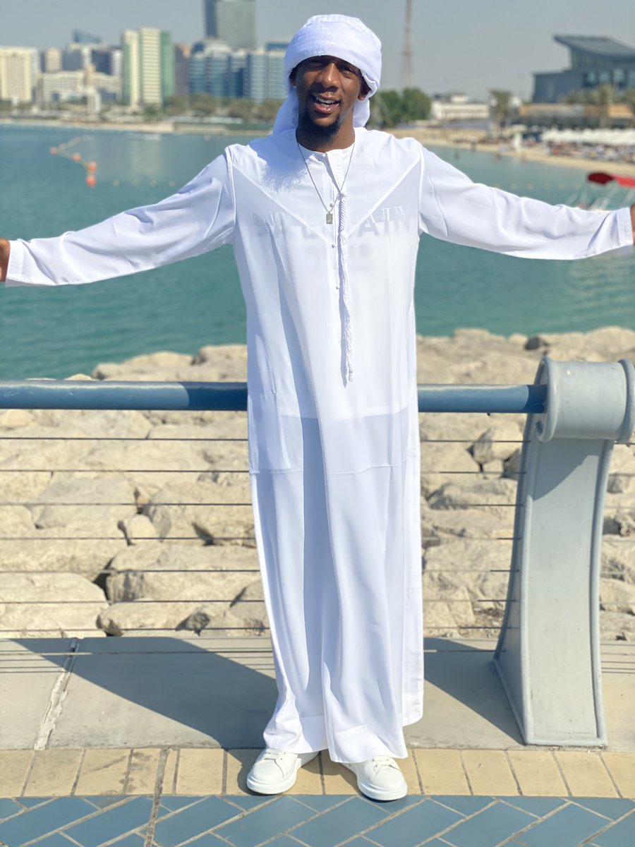 CGProd1gy's tweet photo. Living my best life w/ no regrets 🖤 Dubai the greatest city I’ve ever experienced! https://t.co/bLh7i0h2Lv