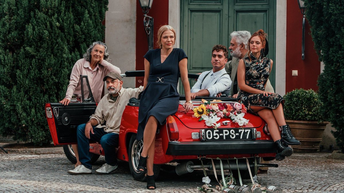 TelmoFe's tweet photo. Séries portuguesas 🇵🇹 favoritas:

Glória
A Espia
Madre Paula
Até Que A Vida Nos Separe

#GloriaNetflix #AEspia #MadrePaula #AteQueaVidaNosSepare https://t.co/dUF5CDbRHZ