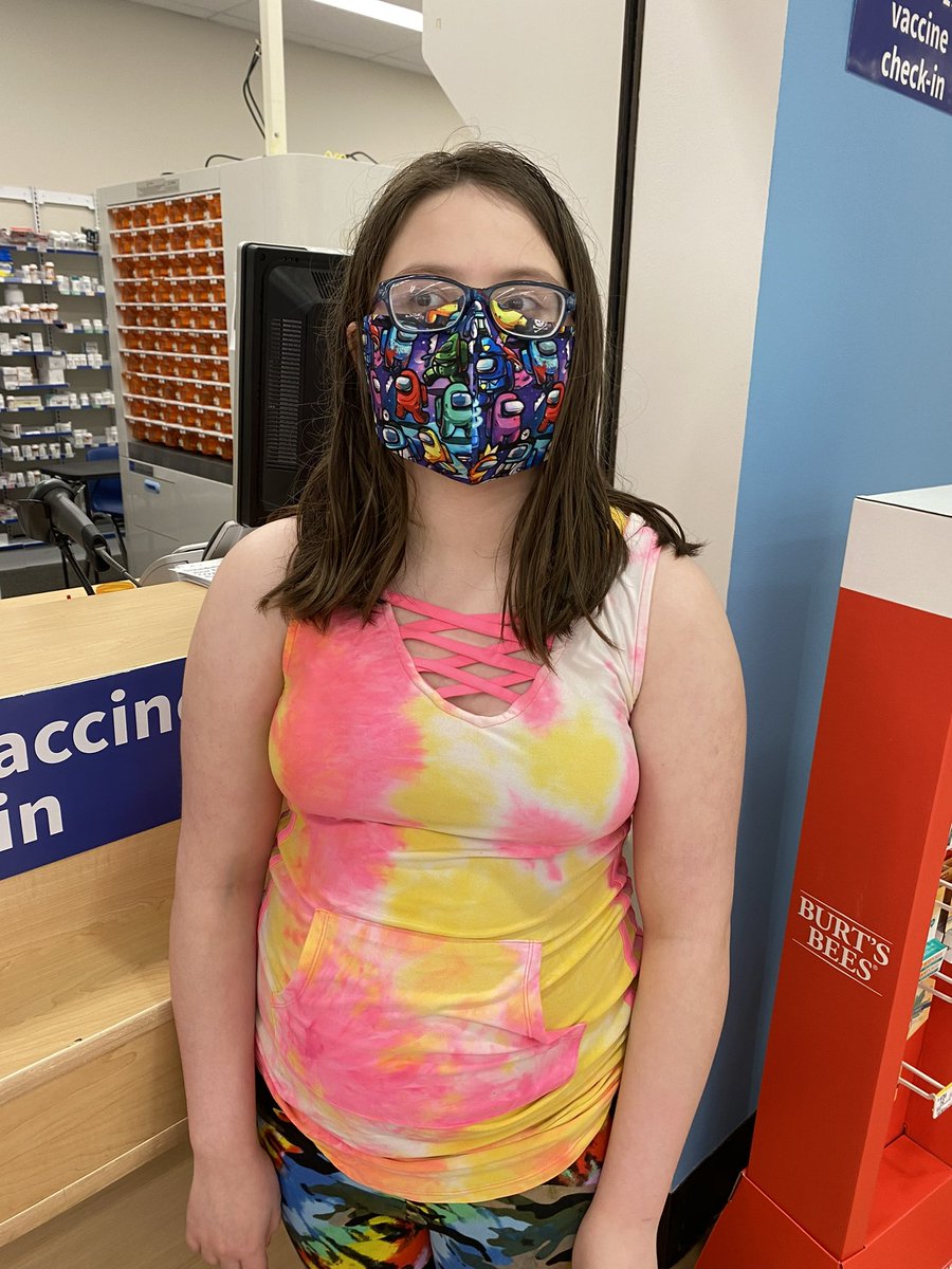 bluesfan920's tweet photo. #TeamPfizer has a new member. @RobThomTheTank’s female mini me (11 years old) got her first dose of the #COVID19 vaccination!! #CovidVaccine #GetVaccinated https://t.co/96Y8VfuLhH
