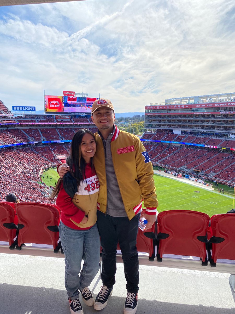chelay933012's tweet photo. #FTTB #49ers #AZvsSF @49ers https://t.co/5bzIB8h3y4