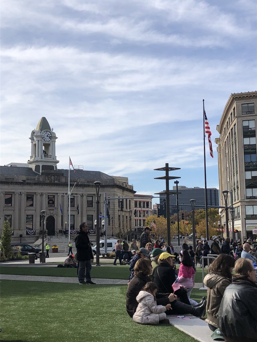 Caroline Simmons tweet media