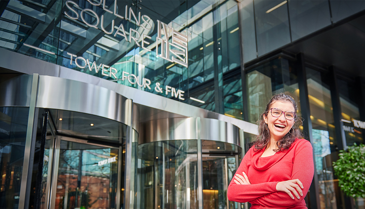 BDOAustralia's tweet photo. We welcome our Melbourne staff back to the office today! To celebrate, our BDO Melbourne staff have been gifted a voucher to spend in any Collins Square business to support those who have had a tough time during lockdown.
#BDOproud #teamBDO #Melbourne #CollinsSquare #welcomeback https://t.co/TEZQ0zN4l6