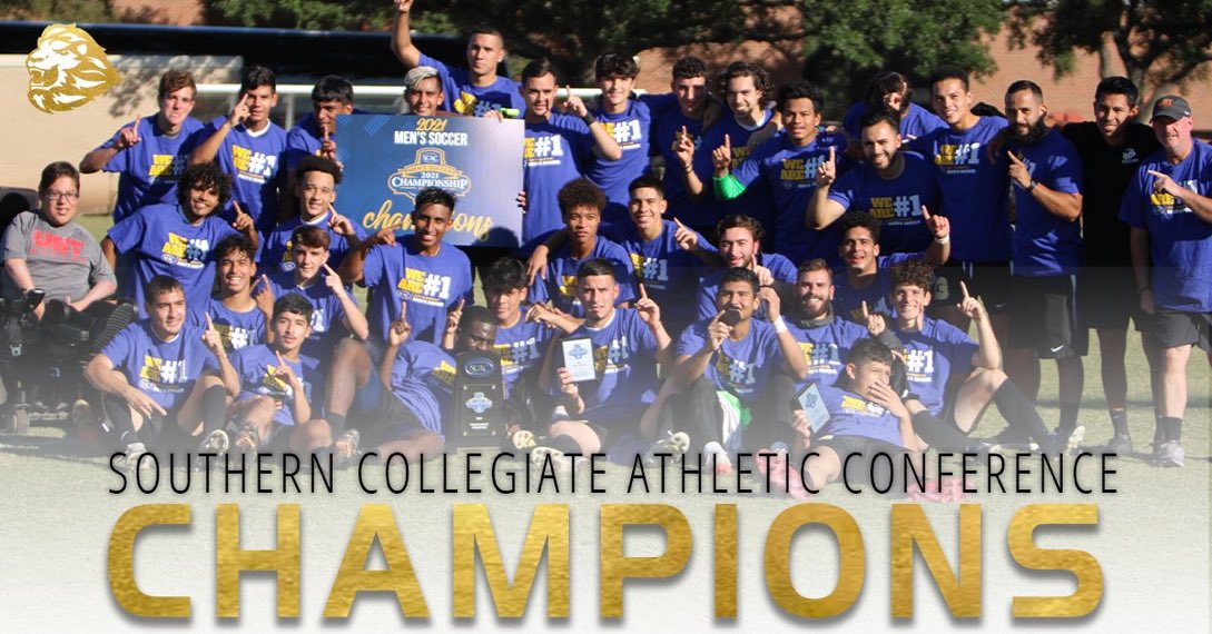 USTCeltsGolf's tweet photo. Congratulations to the Champs ⚽️🏆 @USTCeltsGolf @USTAthletics @USTCeltsMSoccer #GoCelts 💪 https://t.co/UxFGesUwz7
