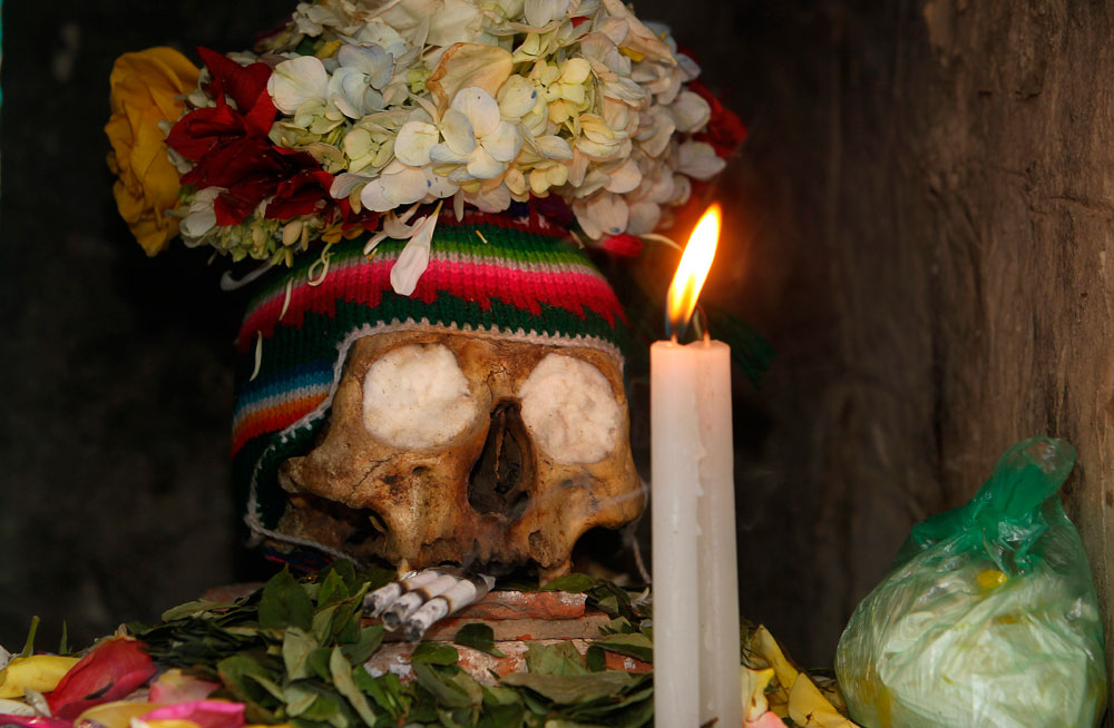 CEPABOL's tweet photo. Fiesta de la muerte y de las calaveras https://t.co/fgOTA1qYdj https://t.co/eTqV6V8kBx
