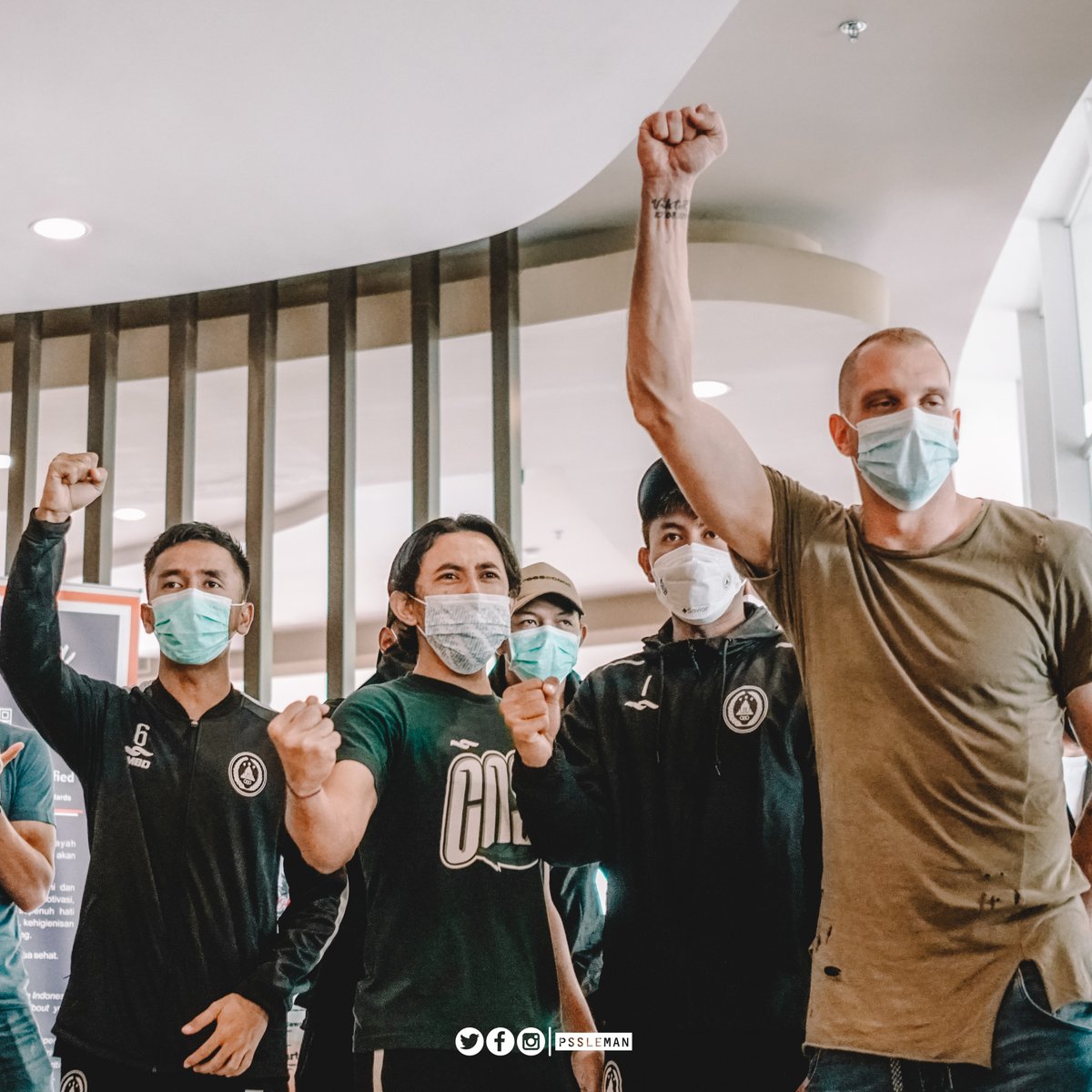 PSSleman's tweet photo. Bismillah, perjalanan pulang ke Sleman 💚

#PSS #COSE https://t.co/hzbZgwHyGN