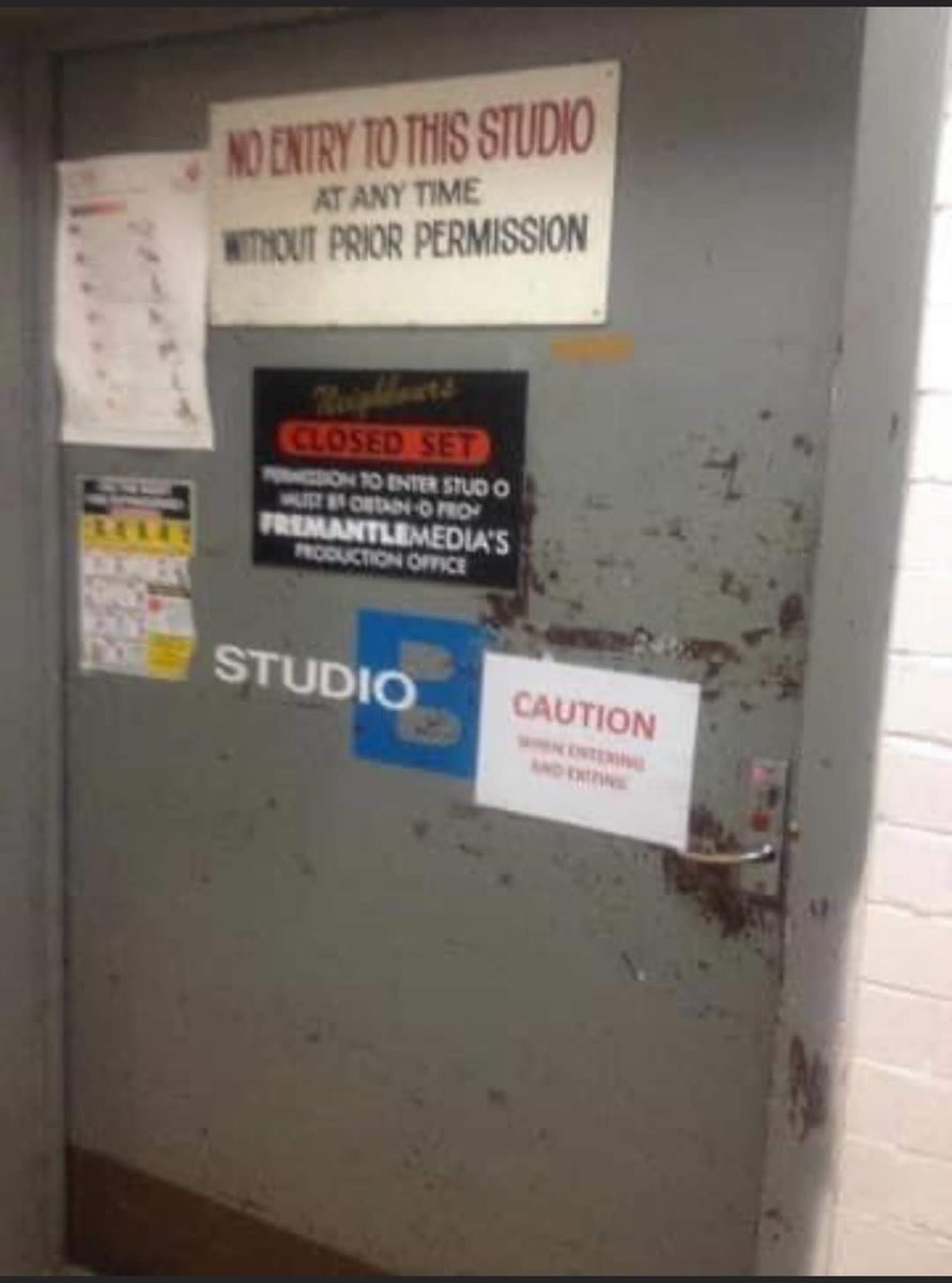 TalkingPrisoner's tweet photo. Our good Freind Rob Brown who works on Neighbours was kind enough to send us this picture. To think the amount of cast members from so many iconic tv shows that have walked through that door.
“ Prisoner Studio B “ where we now film “ Neighbours “
#Prisone #CellBlockh #Neighbours https://t.co/qsDNml41N2