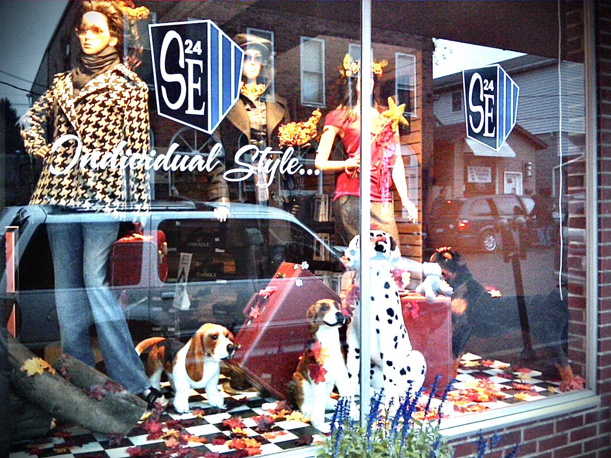 Studio24E's tweet photo. While we turn the clocks back, we flashback to 2011! ⏰
#fallback #turntheclockback #oaklandmd #oaklandmaryland #deepcreeklake #deepcreeklakemd #alderstreet #shopstudio24e #studio24e #individualstyle #giftshop #shopsmall #shoplocal #marylandsmallbusiness https://t.co/kKz2RRoG4L