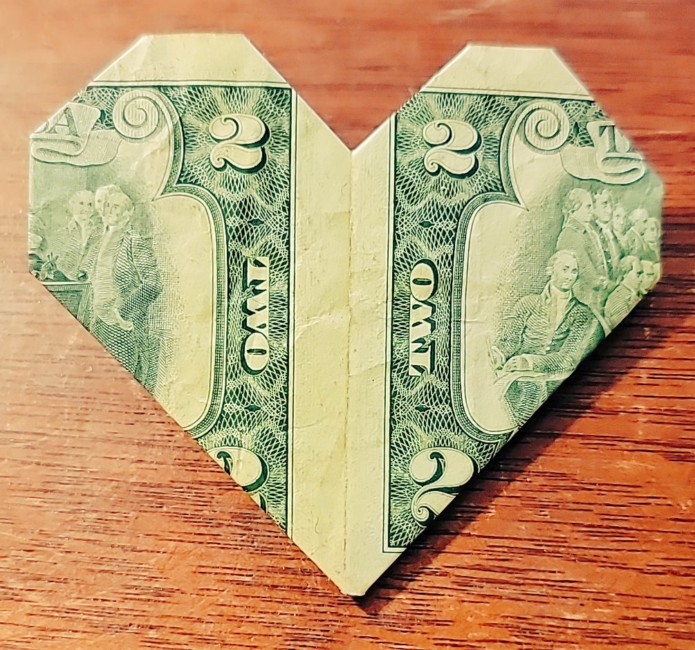 Cockycaster's tweet photo. #ParentingFail... 9 lost a tooth ... 5.... days.... ago .... we never #toothfairy'd. Made her a @LEGO_Group #toothbox few years ago... and she told me tonight.. "its still in there dad." Ugh.... #fail #parenting I've been so busy with work. So #disconnected. Fuck. https://t.co/B36fw3xbsH