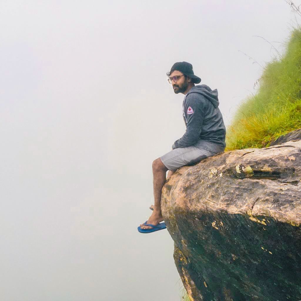 CroosNivethan's tweet photo. #little_adams_peak https://t.co/IO5JCnDa0f