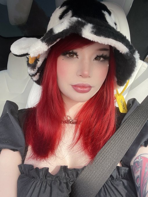 HITC fest day 2! I feel so weird w my bangs like this but its ok https://t.co/W2d4kw2stY