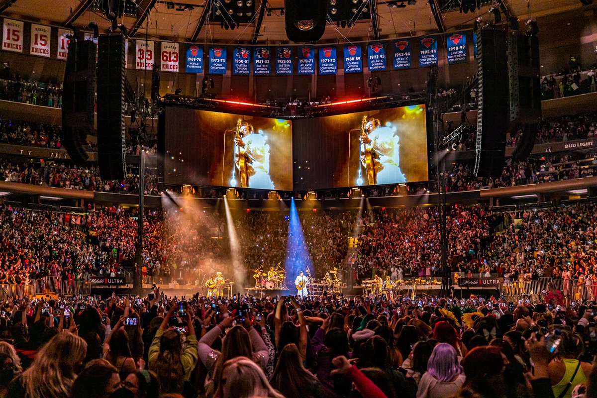 TheGarden's tweet image. Looking back a week ago... a GOLDEN Sunday at The Garden with Harry Styles ✨