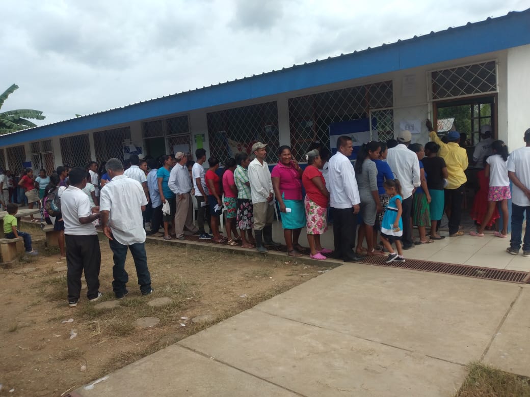 javierliberado's tweet photo. 🐸🐸📝¡El Pueblo de #Nicaragua lleno de alegría por cumplir con su derecho ciudadano de votar, vive y disfruta su Dignidad, suda la Soberanía en #PazYBien sin injerencias externas.
@NoviadelConcepc @RubenFlorVilla @FrankDCub @MinsaNicaragua @ChalecosAmarill @Chile_Alerta @Eulila5 https://t.co/QwVtrIsn8x