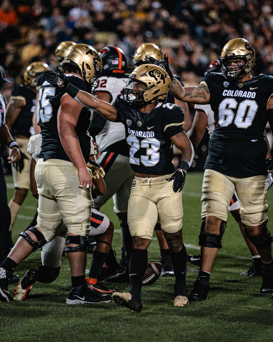 CUBuffsFootball's tweet photo. There goes Bru 💨

151 rush yards vs. OSU https://t.co/54Y7PSDqI4