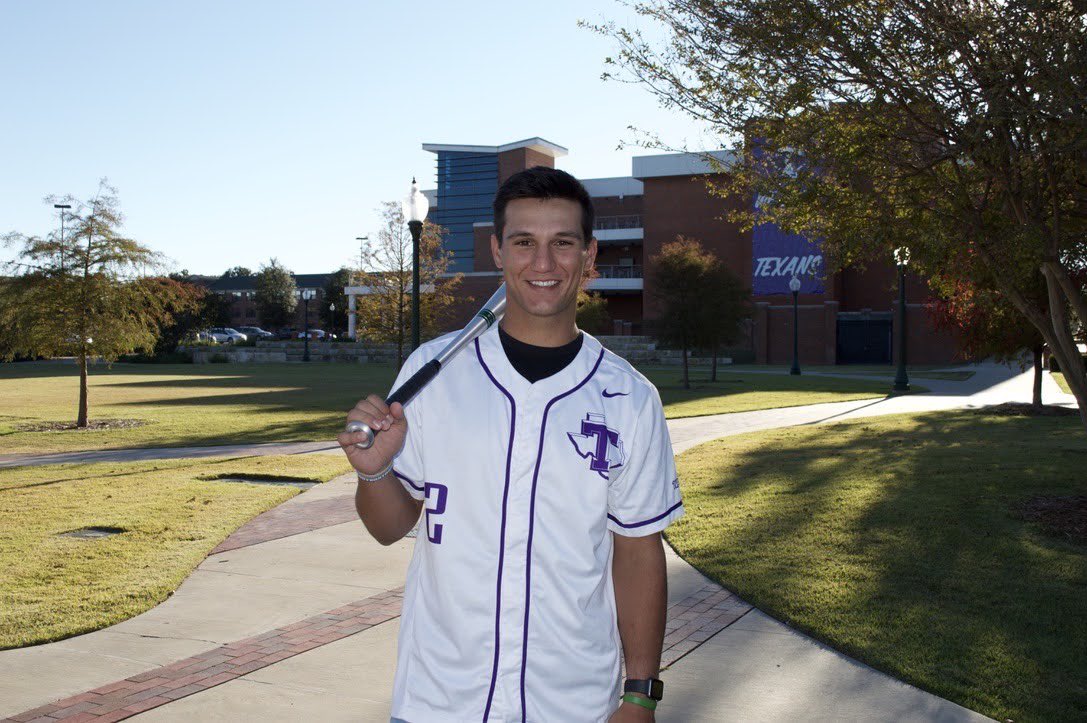 deepherdude2021 tweet media