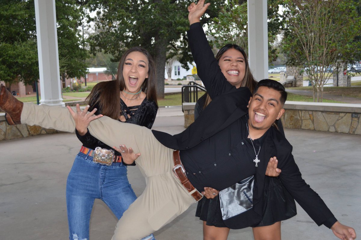 Retweet for John Hernandez, Delta Chi