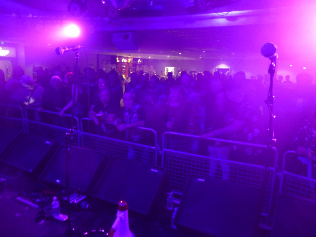 JBDeathRattles's tweet photo. We had a great weekend at #HardRockHell in Great Yarmouth, playing live on Fri night to a big crowd. It was great! #livemusic #rocknrollwillneverdie Big thanks to all involved https://t.co/Hvq7jCFgKH