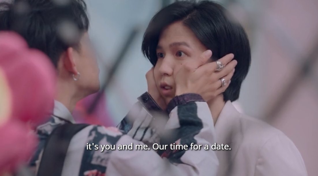 Seriesblover's tweet photo. mark and ou wen are the fucking cutest!
I'm so in love with them 😭
#markouwen #loveisscienceep18 
I wish they have their own series with Joanna and the baby https://t.co/VwXveYPkGt