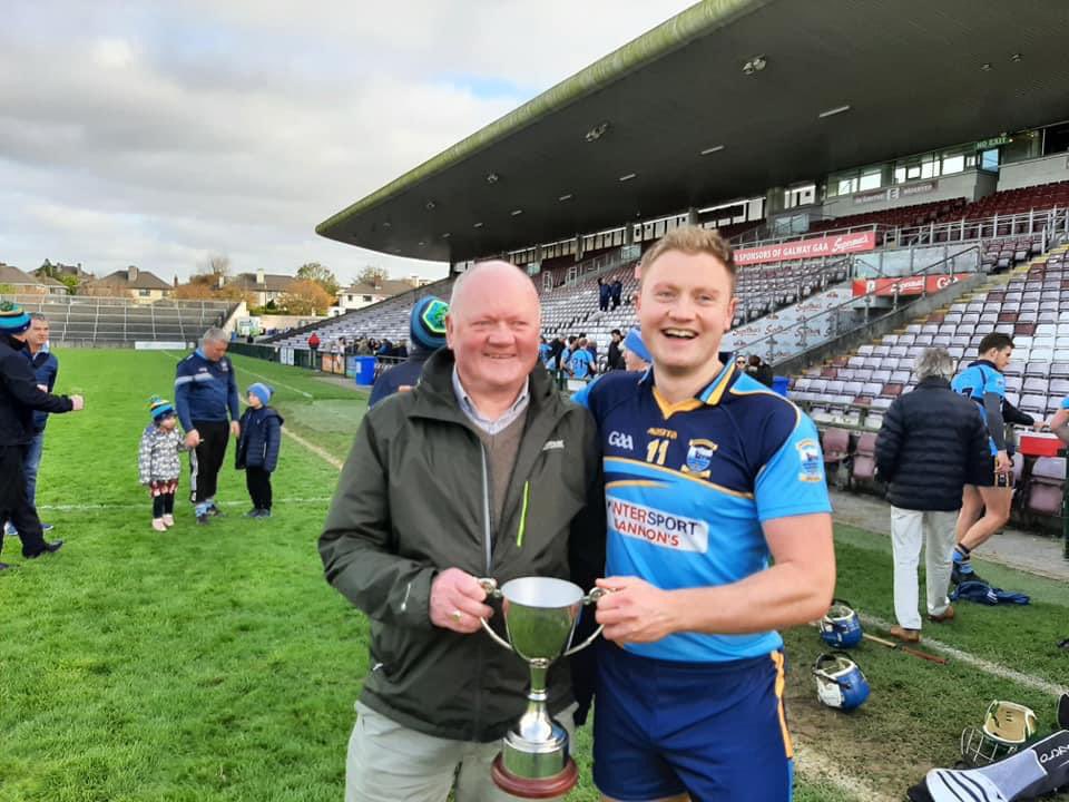 skgaa's tweet photo. Congratulations to our Junior Hurling team on winning the Junor 1  County final #skgaaabu 🇺🇦🇺🇦🇺🇦🇺🇦 https://t.co/Lsx90SxvtD