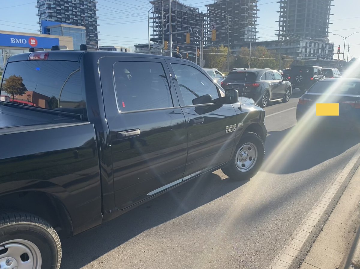 CstTaraso9345's tweet photo. A few short hours spent on #ItCanWaitHalton #DistractedDriver enforcement this afternoon resulted in me nabbing 3 separate drivers using the phone while driving.

-One also not wearing seatbelt
-One had a child in the car

Charged accordingly.
#RoadSafety #ICWH https://t.co/lIKyGw9ghi