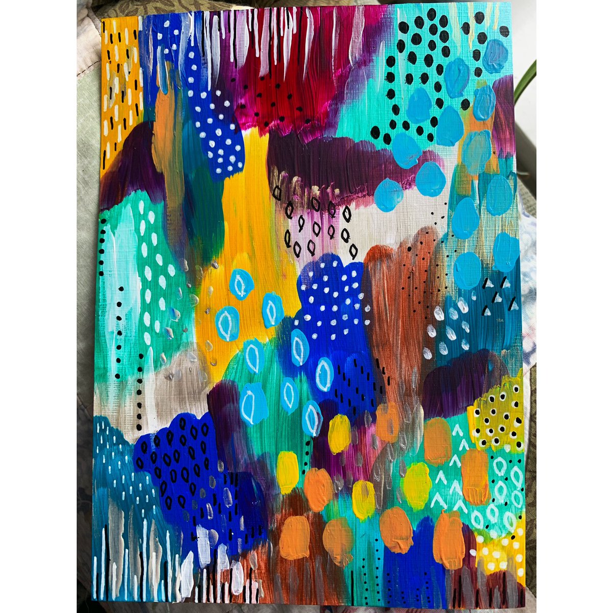 kates2091's tweet photo. I’ve been mindfully getting back into painting lately. Trying to channel some #compassion and soothing into a somewhat threat based period of time I’m finding myself in. Tapping and remembering breathing is important is also helping #mentalhealth #selfcompassion #artjournalling https://t.co/4LrVv3n8w7