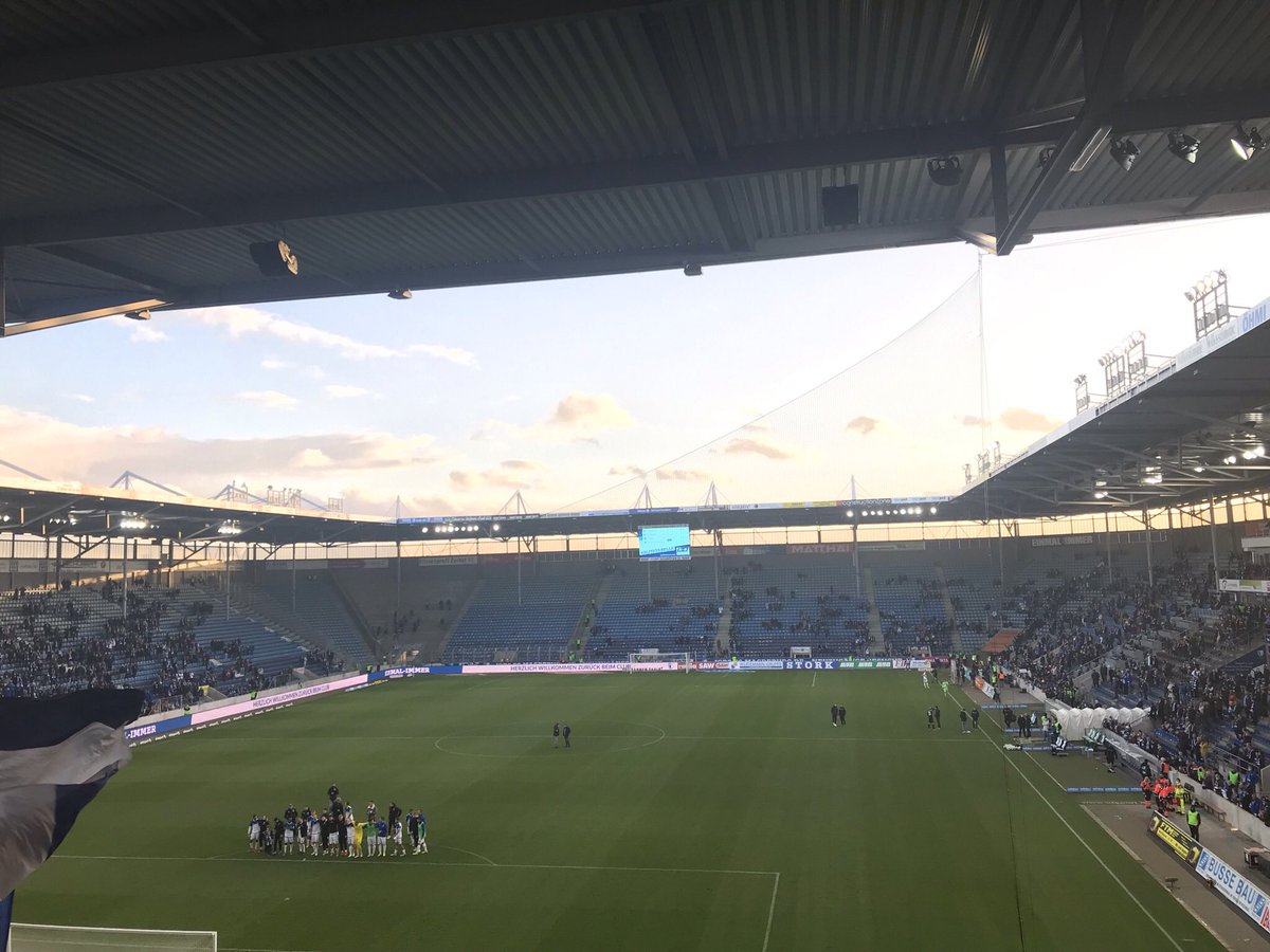 CoraLandshuter's tweet photo. #Spitzenreiter @1_FCM #FCMSCV @SektionTWFCM 💙🤍💪 https://t.co/aIR8UVTzHU
