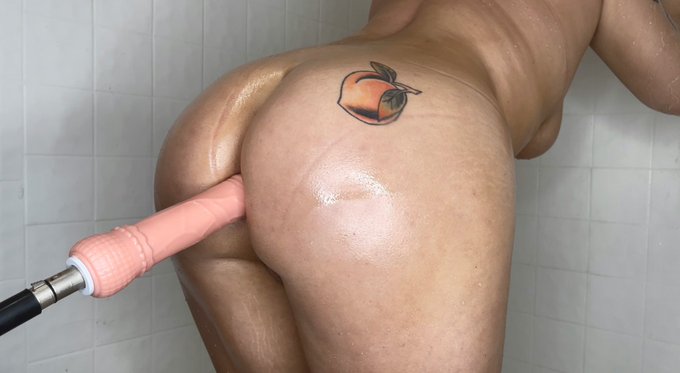 Titties or ass?🤔 doesn&rsquo;t matter cuz I have both🤷🏼&zwj;♀️ https://t.co/nOSDboNwPu<a href="/tag/retweet"class="tags"><span>#retweet</span></a><a href="/tag/shoutoutsaturday"class="tags"><span>#shoutoutsaturday</span></a><a href="/tag/newprofilepic"class="tags"><span>#newprofilepic</span></a><a href="/tag/on"class="tags"><span>#on</span></a>