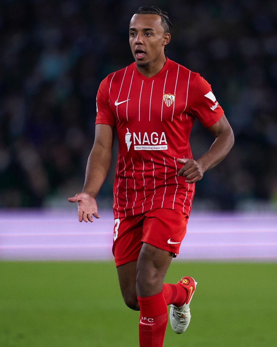 El rojo mola más 🔴⚪️ #VamosMiSevilla #ElGranDerbi