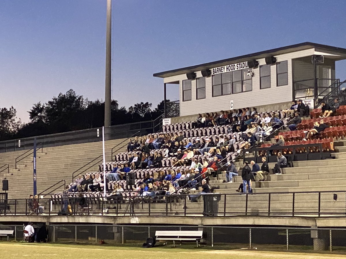 SouthsideVolle1's tweet photo. Great turn out for FCA’s Field of Faith! Stop on by! https://t.co/AkhyIVXgcb