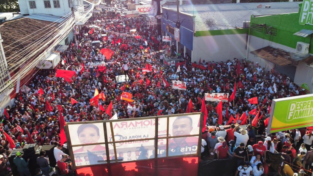PartidoLibre's tweet photo. ¡CHOLUTECA A UN SOLO GRITO: XIOMARA PRESIDENTA! 

El 28N todos y todas tempranito a las urnas a votar por una nueva Honduras.

El 28N diremos contundentemente: SE VAN! https://t.co/B8yol0cKjj