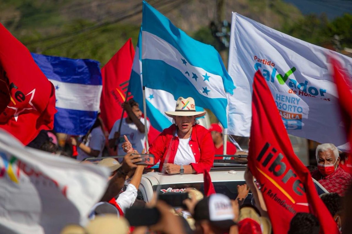 PartidoLibre's tweet photo. ¡CHOLUTECA A UN SOLO GRITO: XIOMARA PRESIDENTA! 

El 28N todos y todas tempranito a las urnas a votar por una nueva Honduras.

El 28N diremos contundentemente: SE VAN! https://t.co/B8yol0cKjj