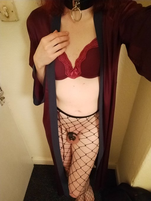 Feeling *so* sexy tonight 😍 https://t.co/depEUWRx4Y