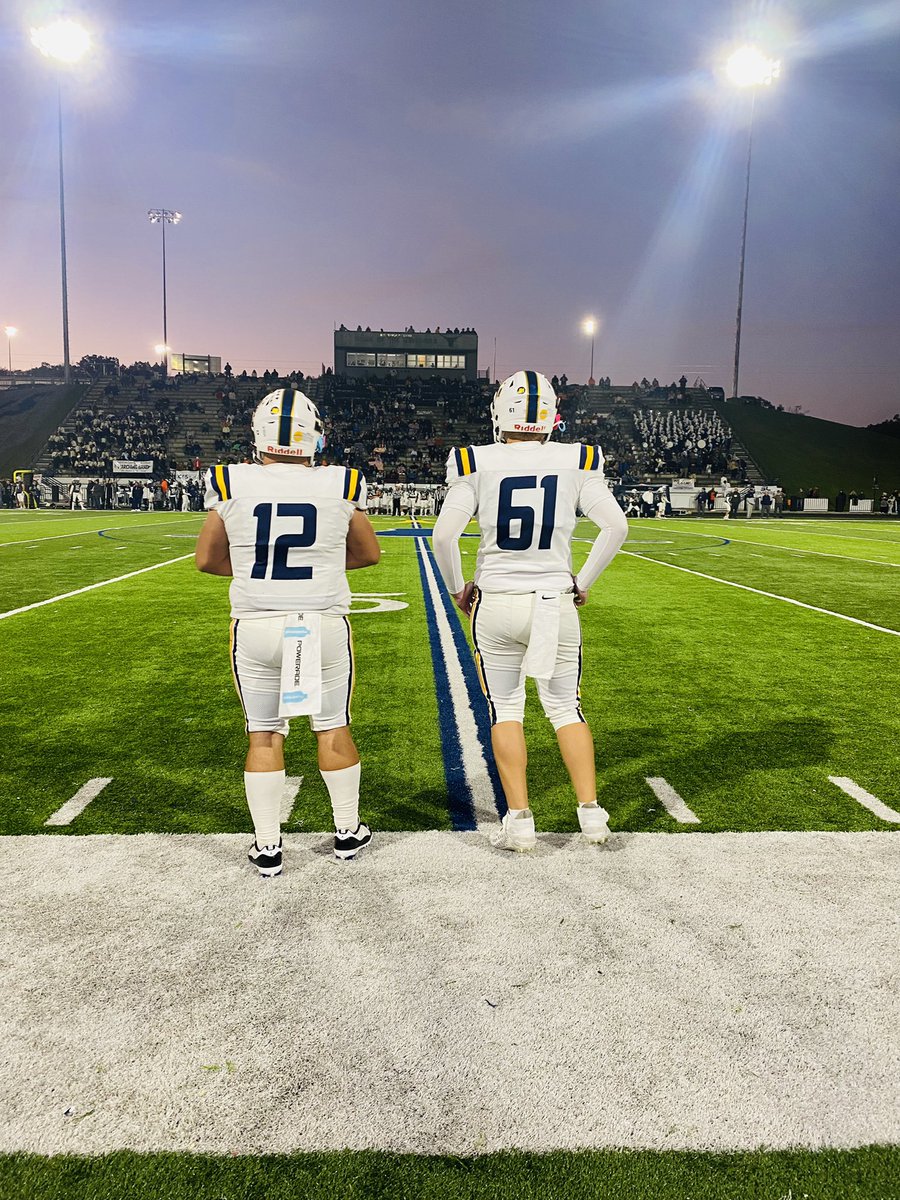 CoachJoeHall's tweet photo. The season ended before we wanted, but it was a FANTASTIC ride  @SHSEaglesFTBL !!! I love my boys forever! I’ll forever feel HONORED to coach y’all! GO EAGLES! @Pennington9Jr @AustynFraser @CoyeConnell61 @TylerRogers76 @KadenFowlkes_72 @brendonharris20 @CrowderBrooks &amp; THE REST https://t.co/UxBmLxO7Oh