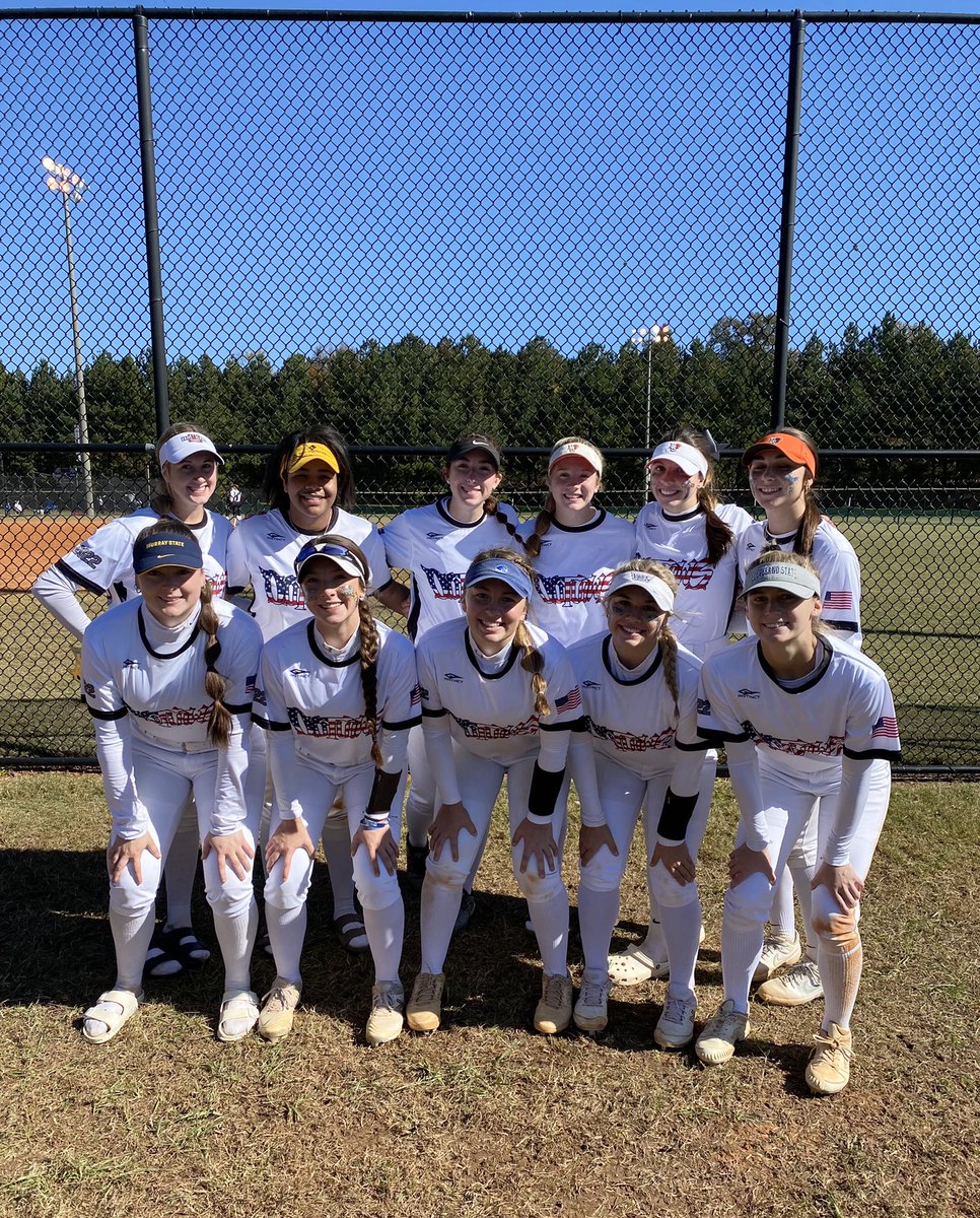 OHOutlawsYoung's tweet photo. Great day! Started off with a win against @INGators18U then competed in a fantastic game against @TNFuryPremier22 with a tough 4-3 loss. Congrats @Saadielys3 & @delaineysix2023 on your homers!! Happy to finish out our fall season strong, proud of u girls ๐ช๐ผ๐ค โ ๏ธ #outlawsstrong https://t.co/f8b5ZdVXn4
